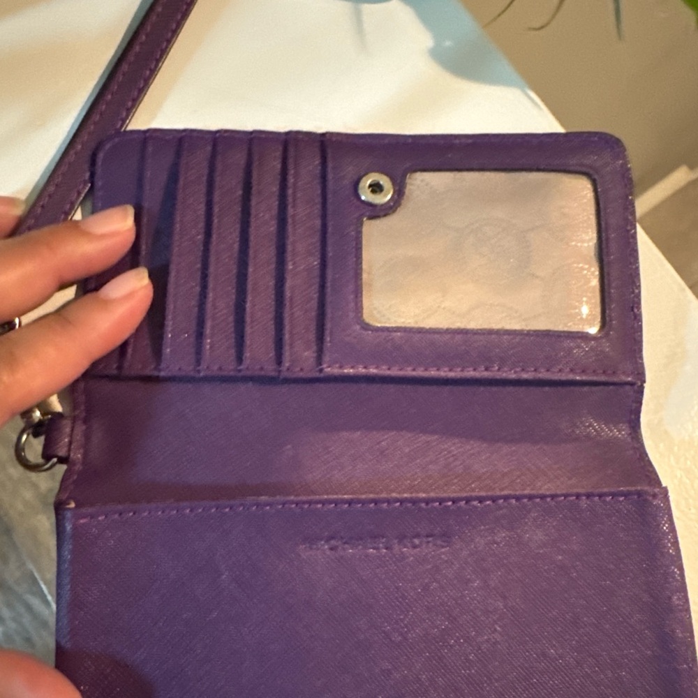 Michael Kors Violet Zip Wallet - Picture 7 of 8